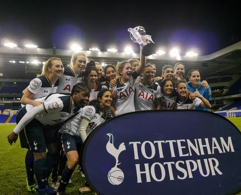 Spurs Ladies Celebrating